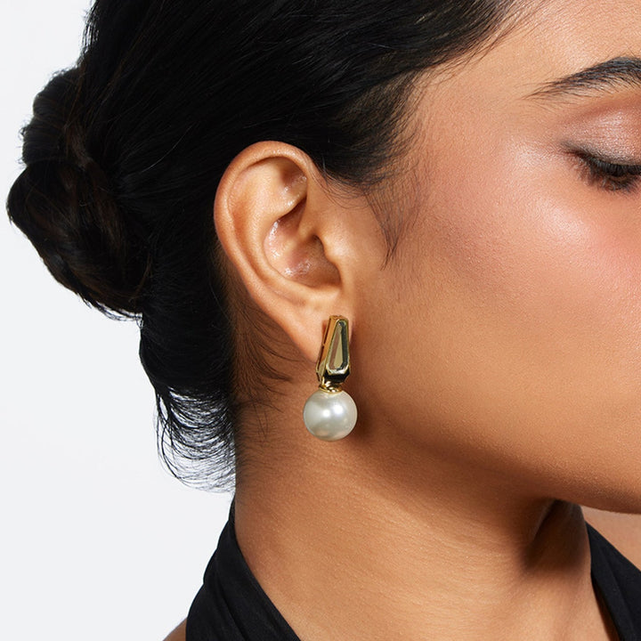 Ayaana Mirror and Pearl Libra Earring