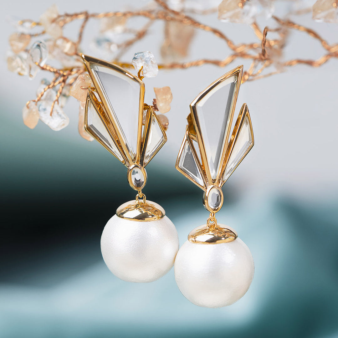 Demi Goddess Irregular Mirror and Pearl Stud Earrings