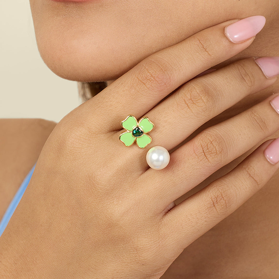 Neon Clover Pearl Ring