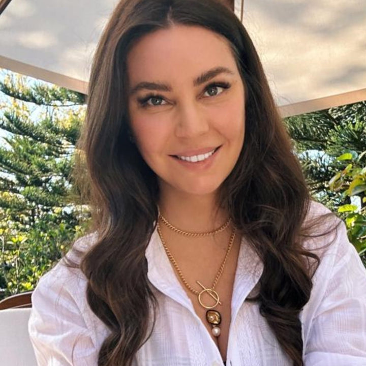 Bling glory wrap layered toggle necklace