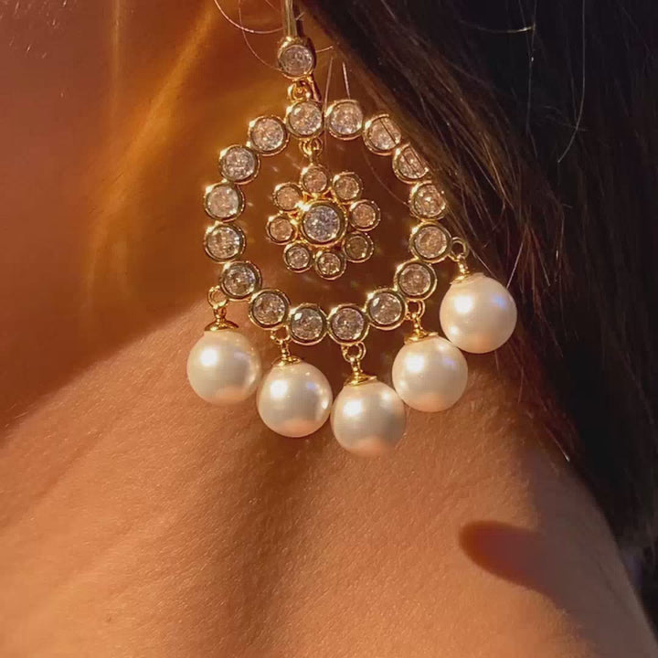 Amara CZ Pearl Jhumka Earring