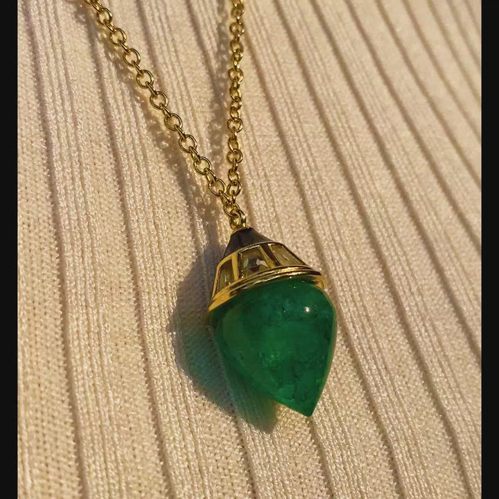 Zeenat Pendant Necklace