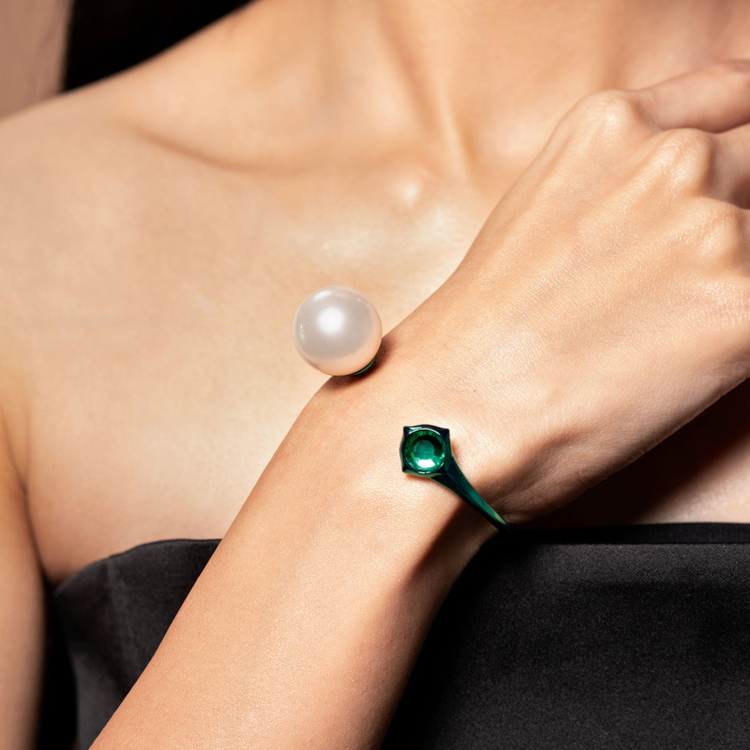 Zeenat Green Mirror Pearl Cuff