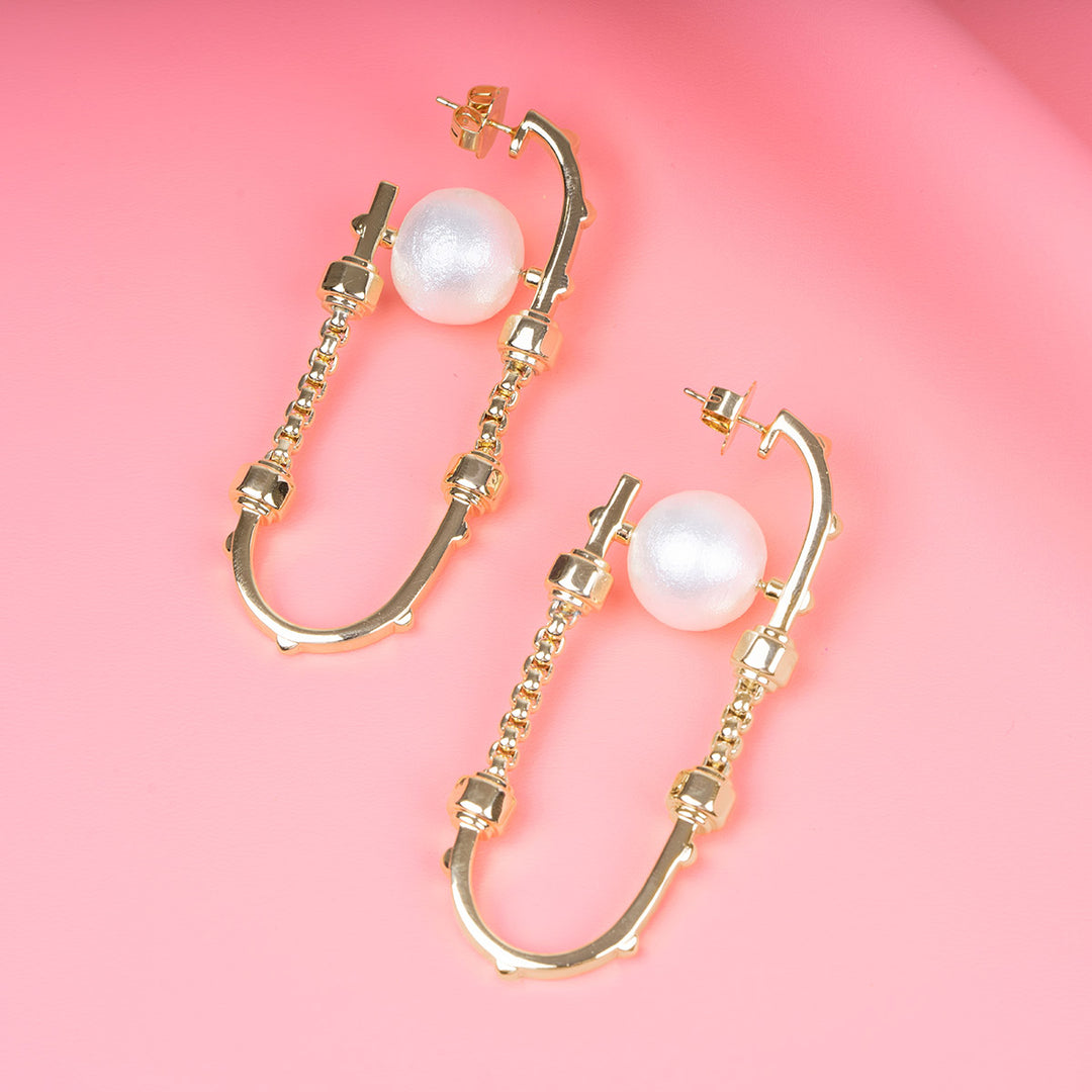 Lizzo Pearl Hoop Earrings