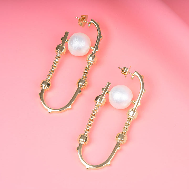 Lizzo Pearl Hoop Earrings