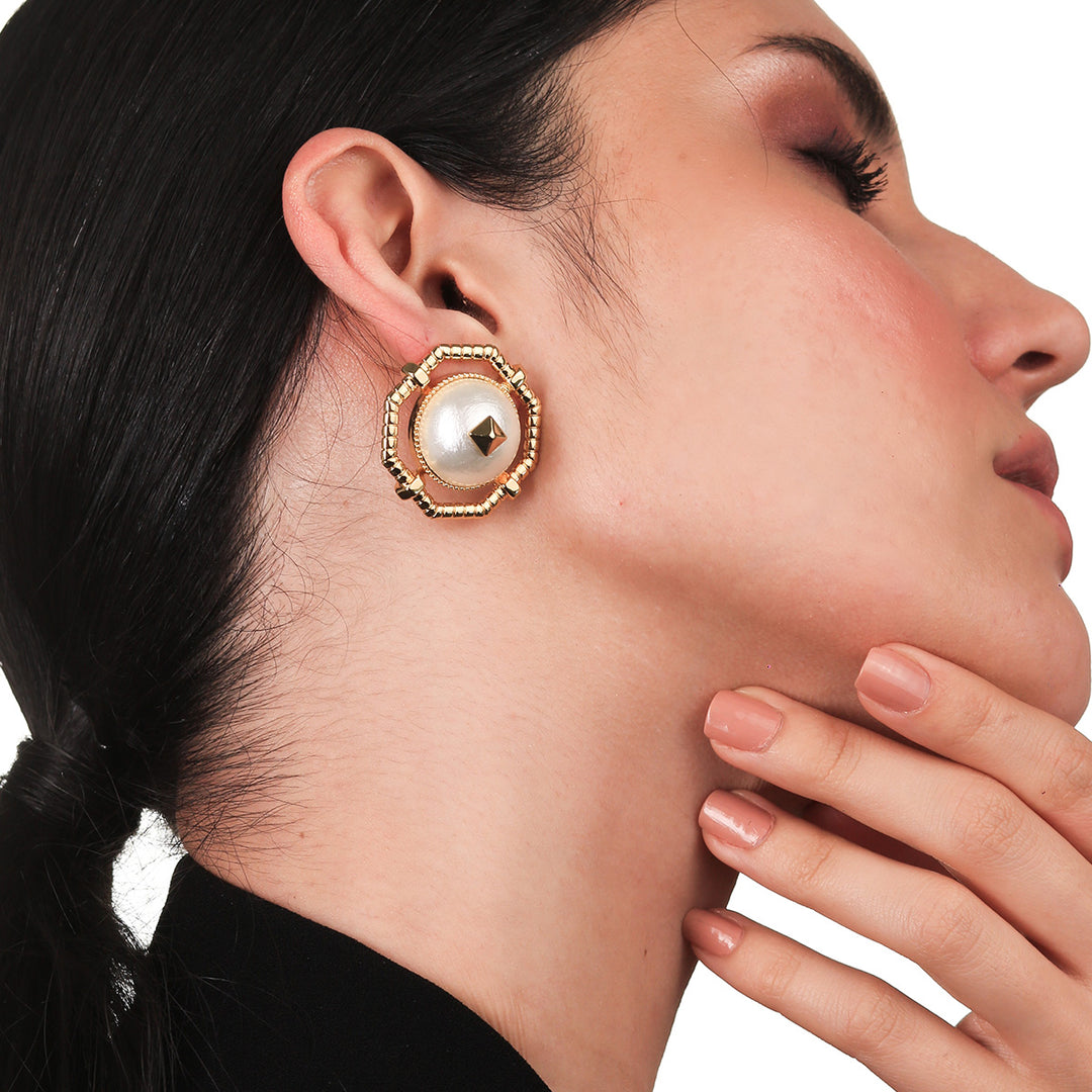 Yayoi Pearl Studs