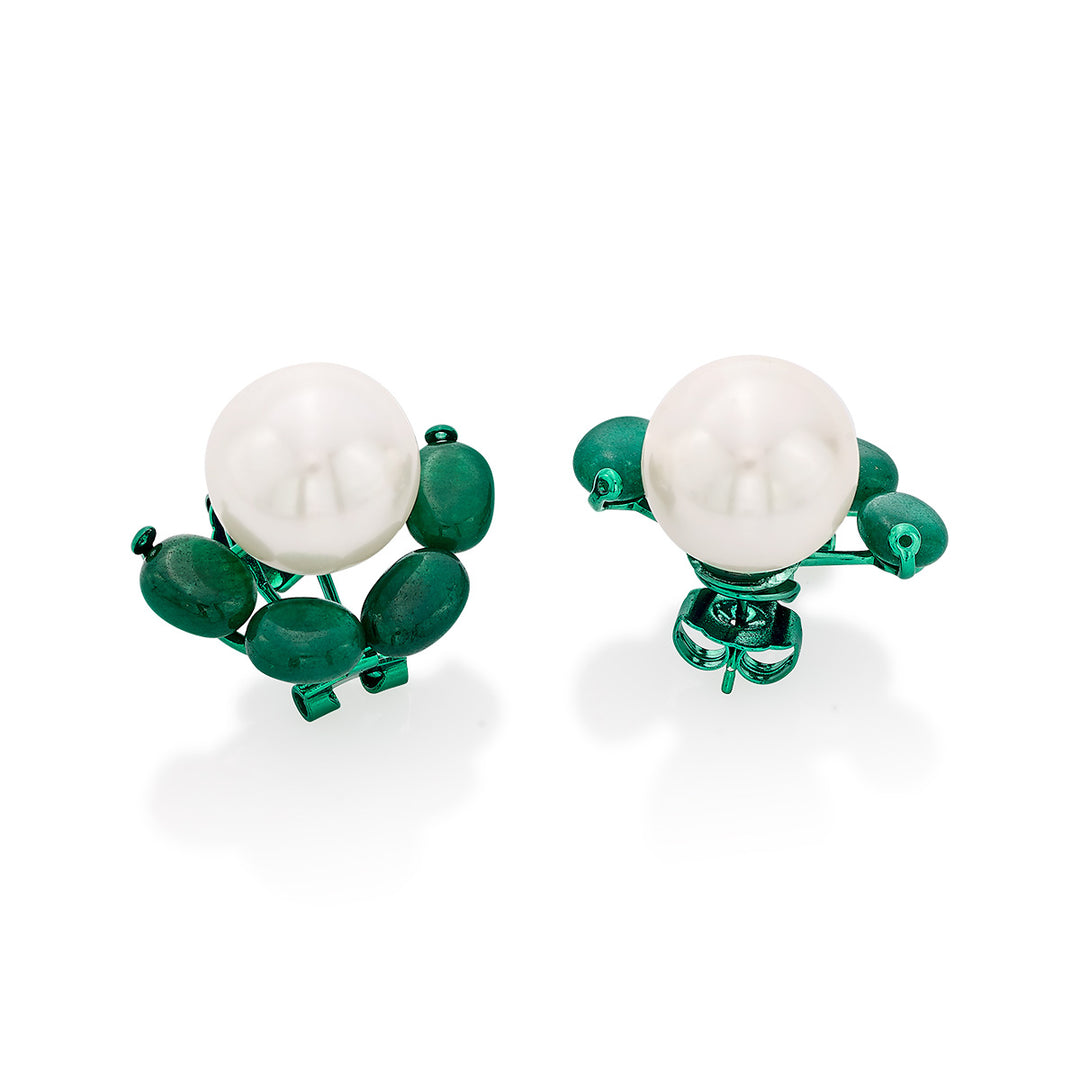 Zeenat Pearl Stud Earrings