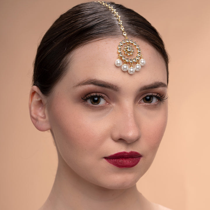 Amara Pearl CZ Maangtikka