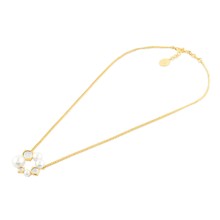 Perla Circle Necklace