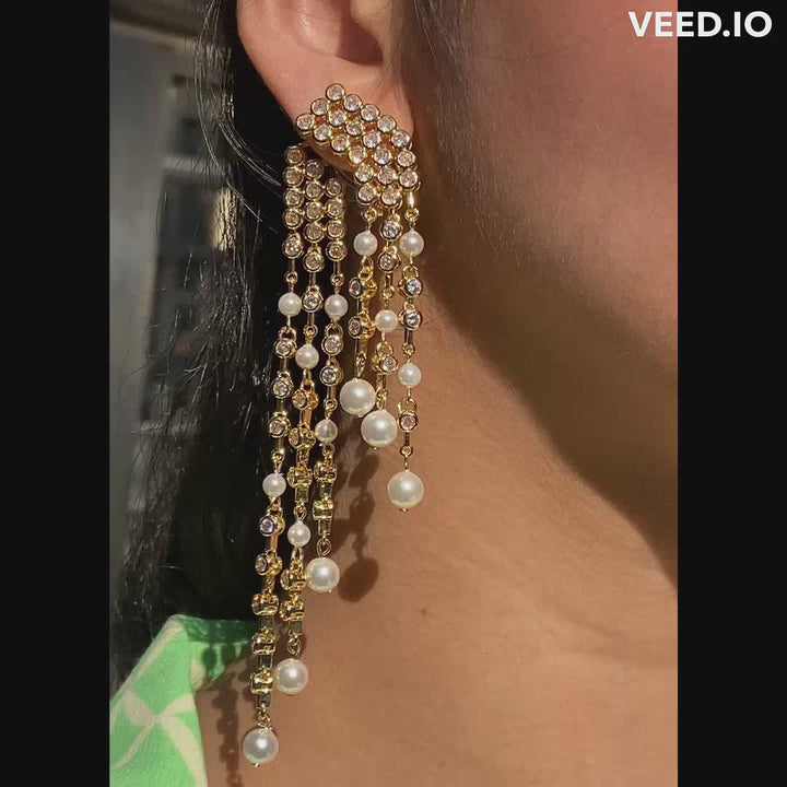 Amara Waterfall Pearl Earrings
