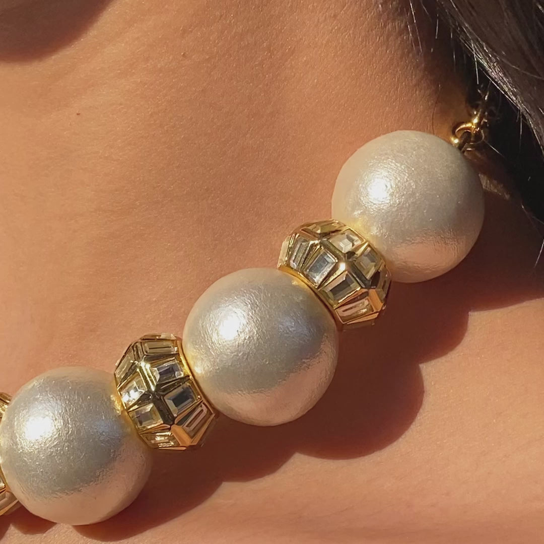 Amara Pearl Mirror Necklace