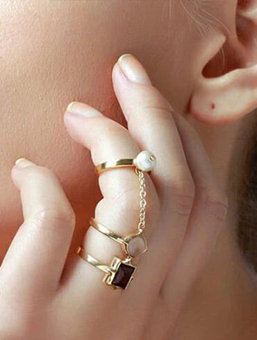 Bold Modern Cocktail Rings for Every Occasion