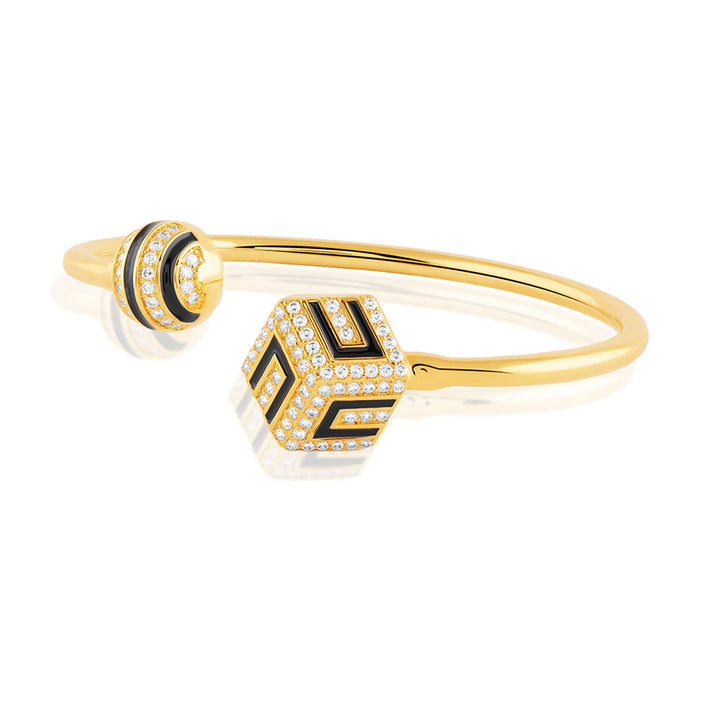 Transcenta Cuff Bracelet In 18Kt Gold Plated
