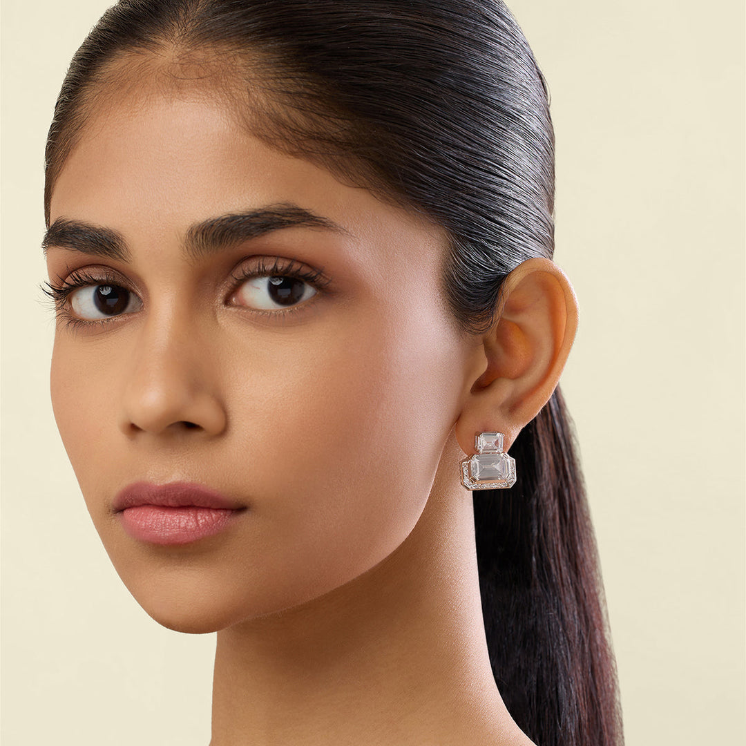 Maison Moderne Studs