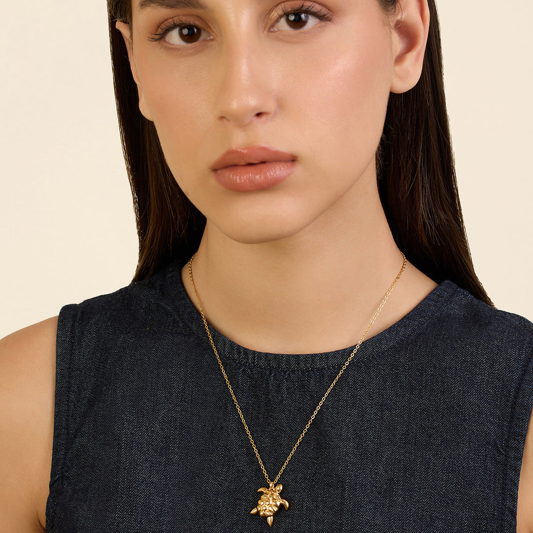 Gold Star Necklace 