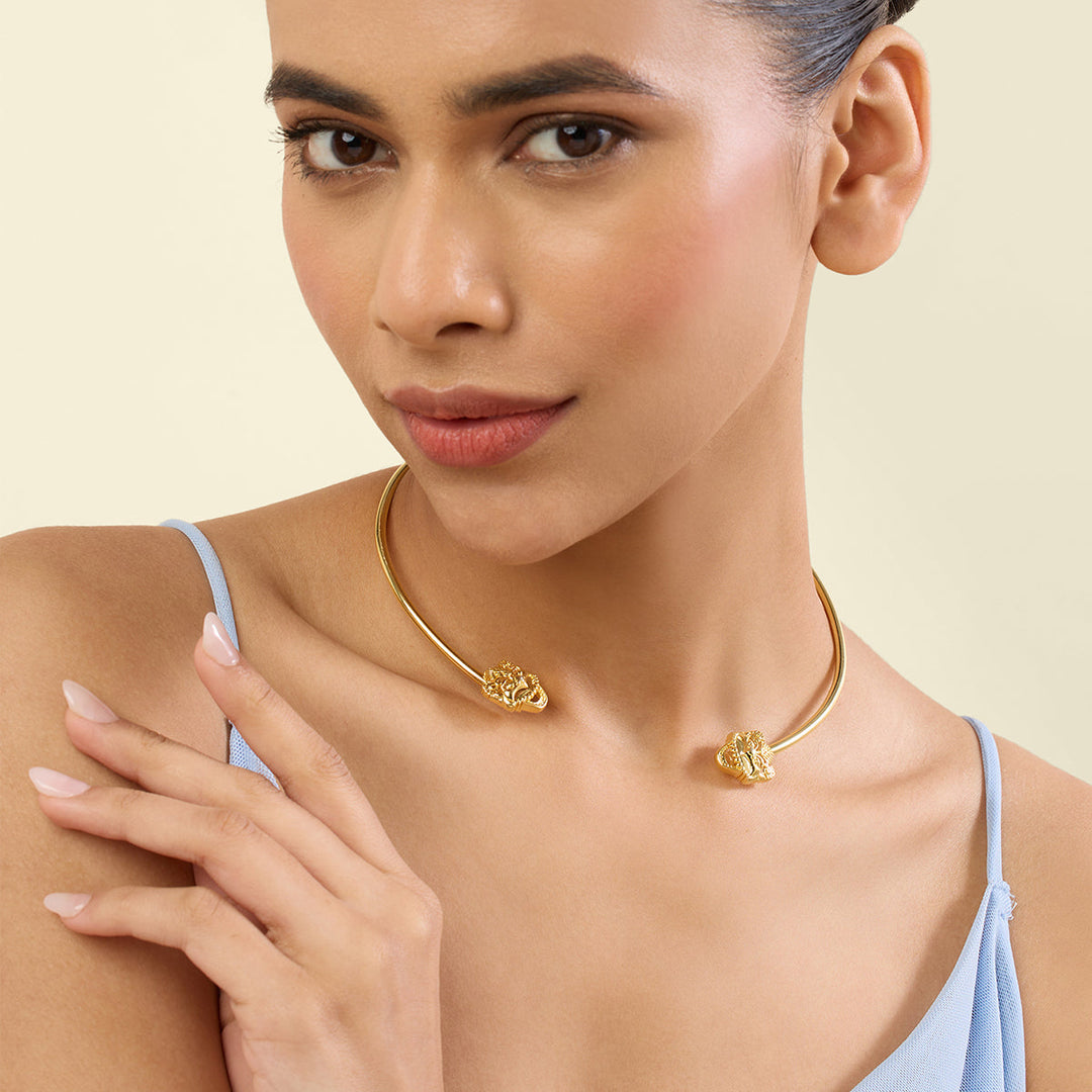 Aurel Solid Collar Necklace 