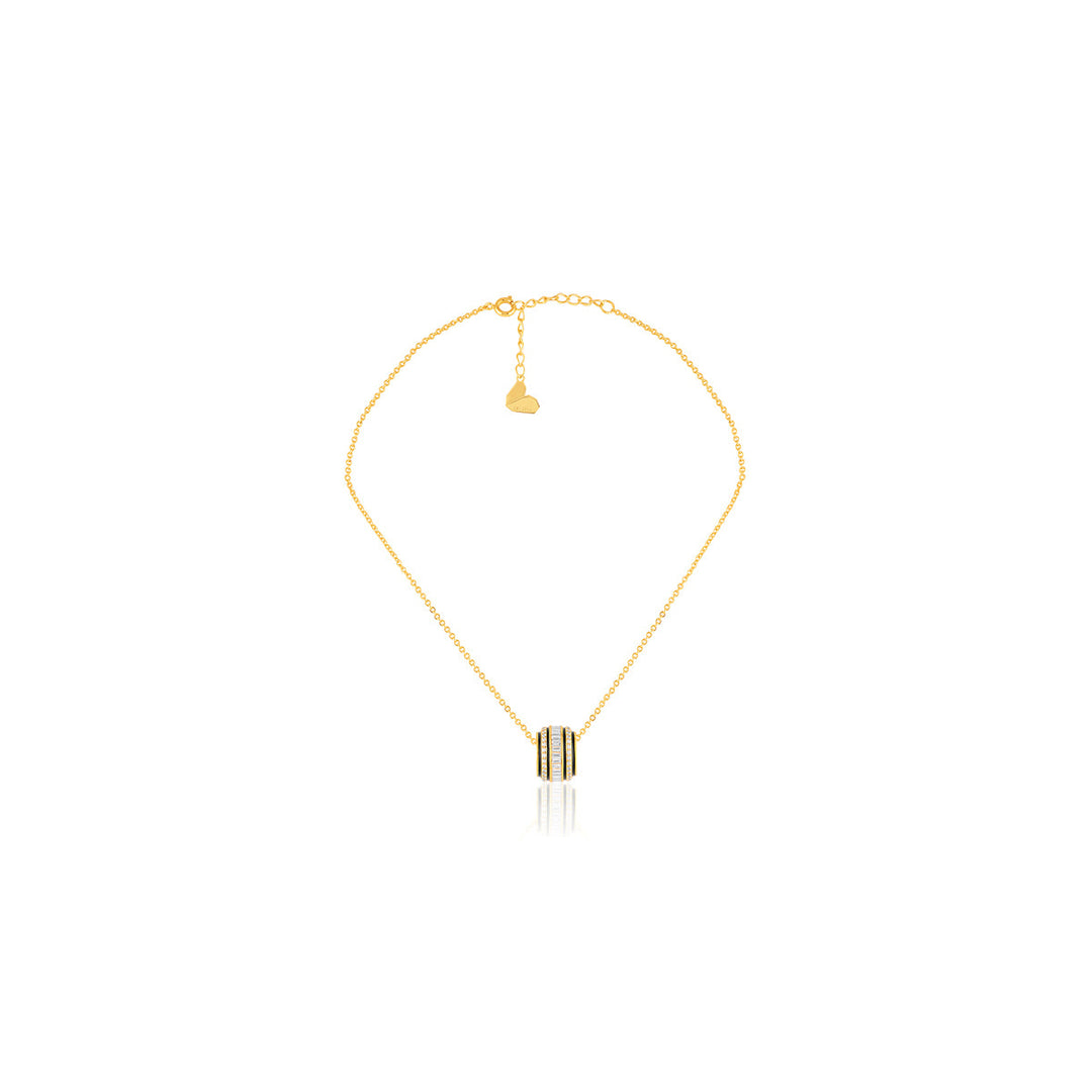 Mindora Pendant Necklace In 18Kt Gold Plated