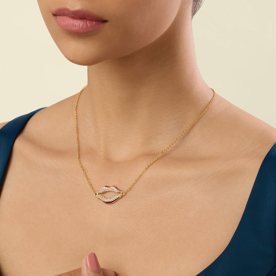 Skylaire Lip Pendant Necklace In 18Kt Gold Plated