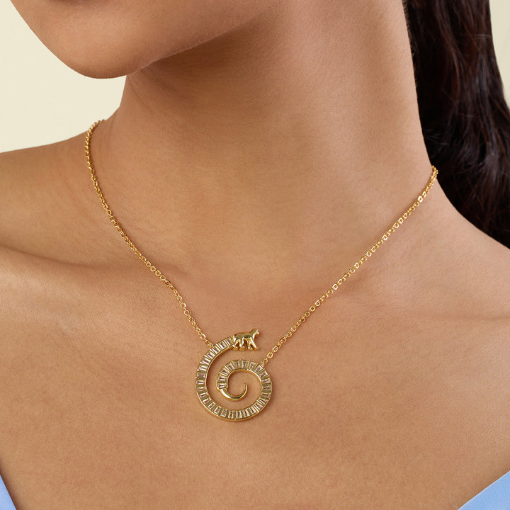 Vaanar Pendant Necklace