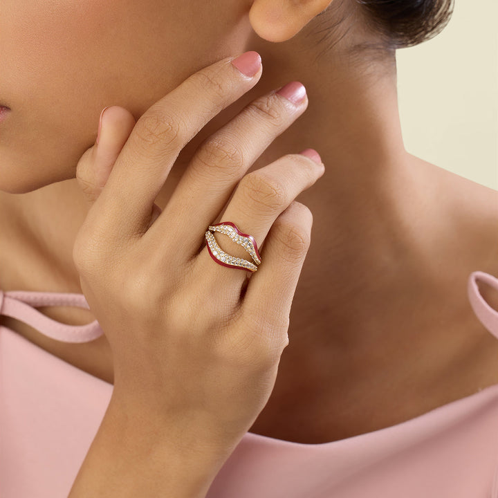 Obscura Lip Ring In 18Kt Gold Plated