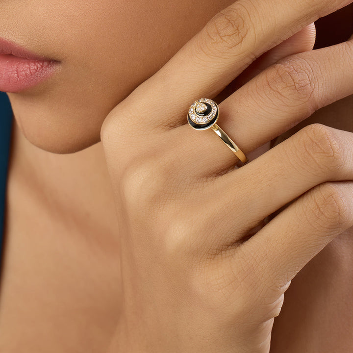 Lymora Ring In 18Kt Gold Plated