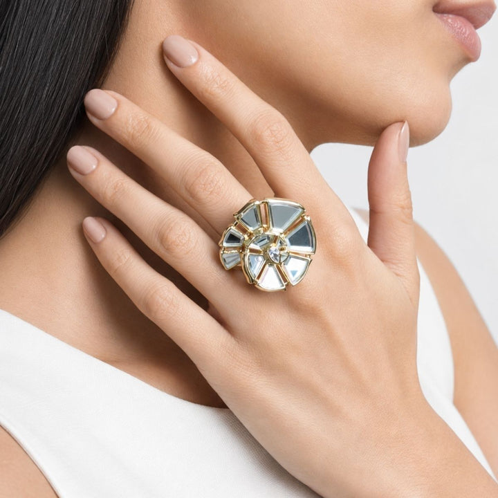 Conch Statement Mirror Ring