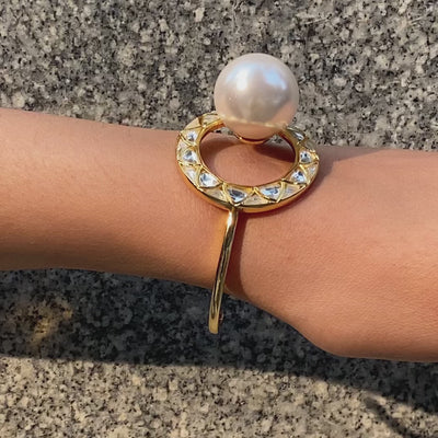 Amara Circle Pearl Cuff