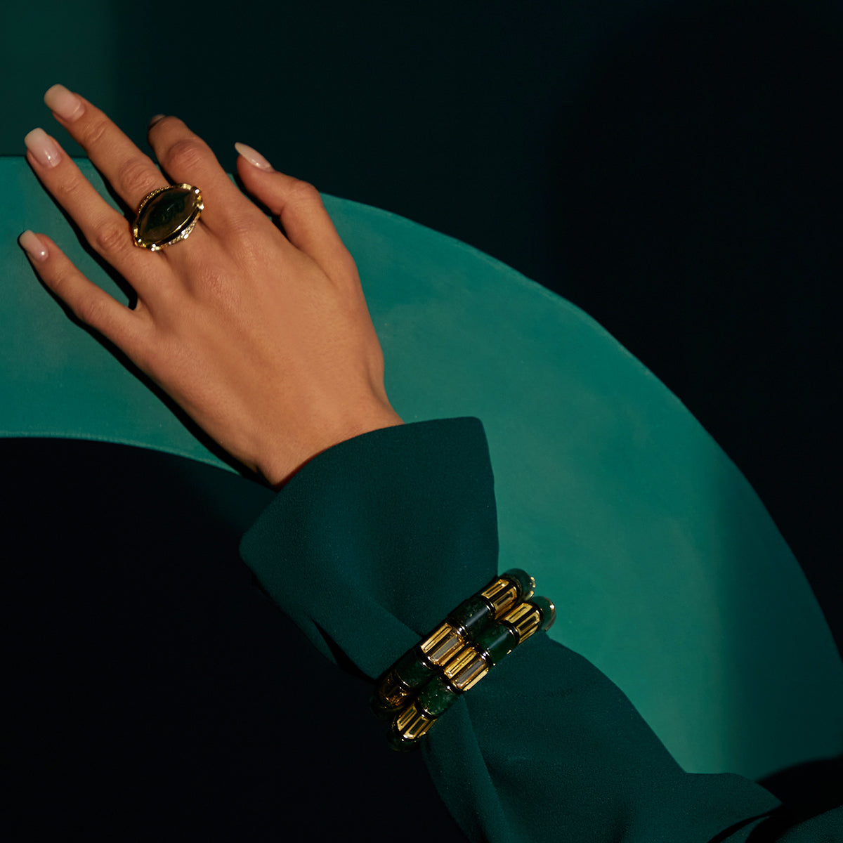 Zeenat Dome Ring