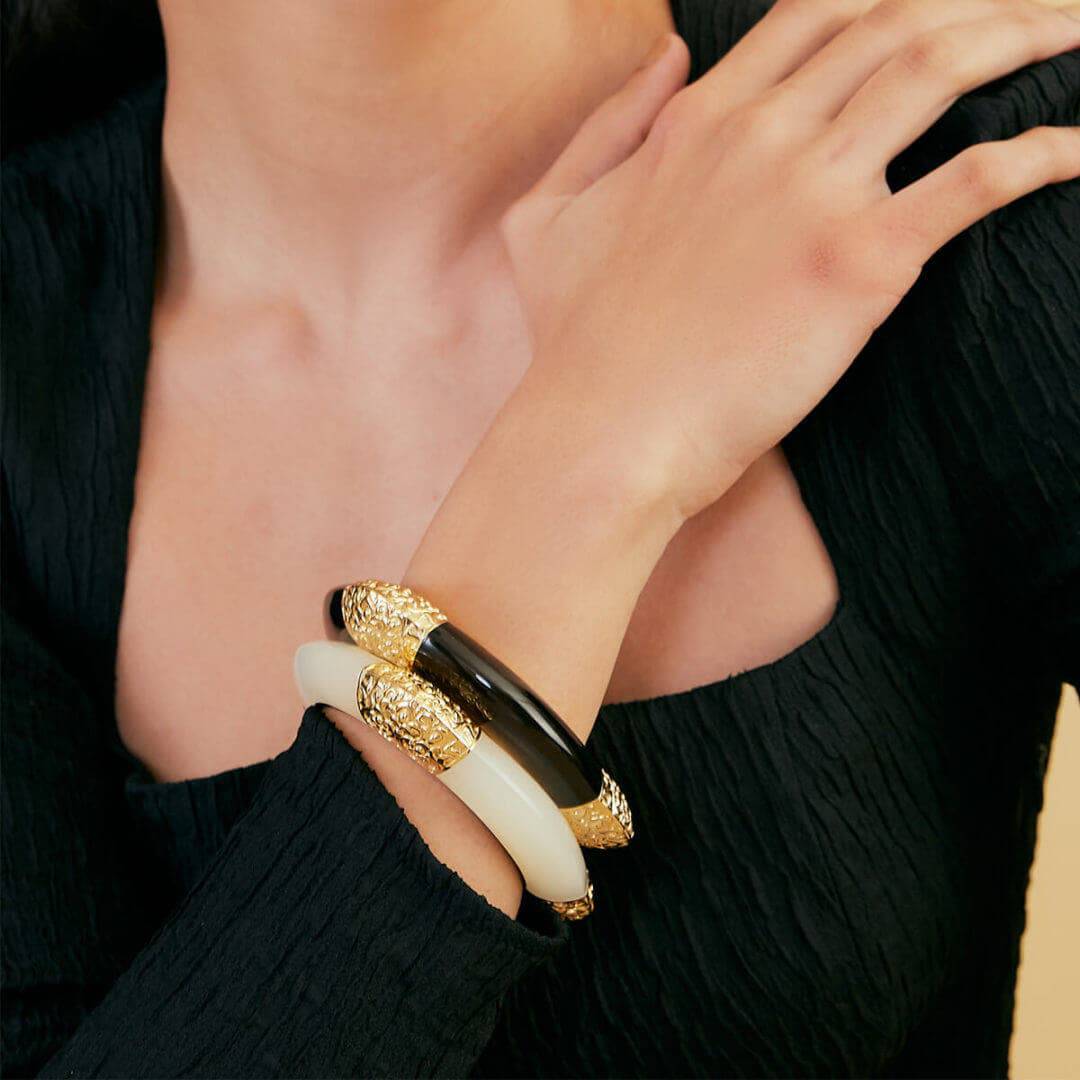 Borderless FIligree Shaded Bangle Black - Isharya | Modern Indian Jewelry