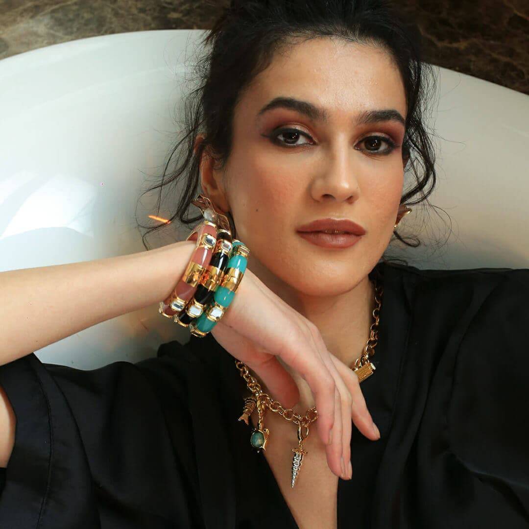 La Conchita Graphic Statement Hinge Bangle in Black - Isharya | Modern Indian Jewelry